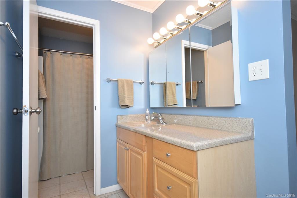 150 Island View Road Statesville, NC 28677 - Photo 13 of 24 Gallery Image 13