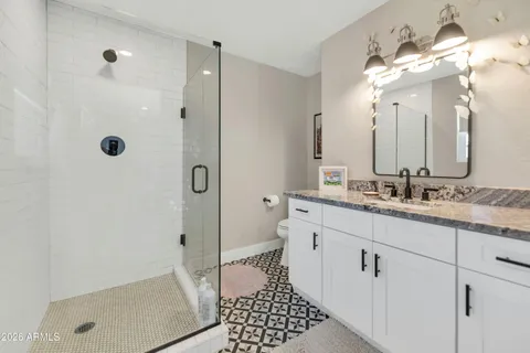 $2,095,000 | 5109 North 33rd Street, Phoenix, AZ 85018