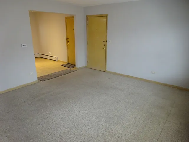 $1,650 | 6636 North Harlem Avenue, Unit 2W, Chicago, IL 60631