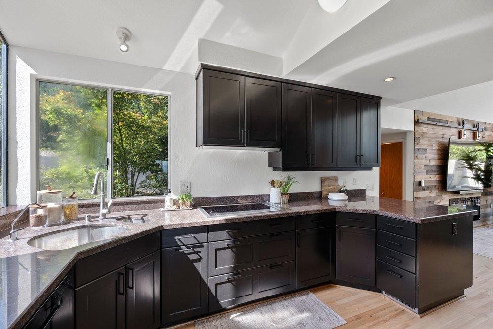 15795 Adams Ridge Los Gatos, CA 95033 - Photo 20 of 54