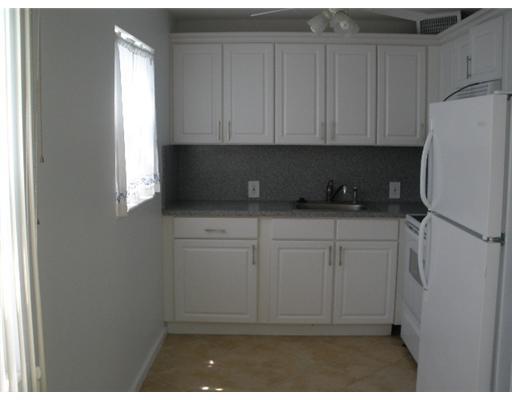169 Fanshaw East, Unit 169 Boca Raton, FL 33434 - Photo 3 of 10 Additional Photo