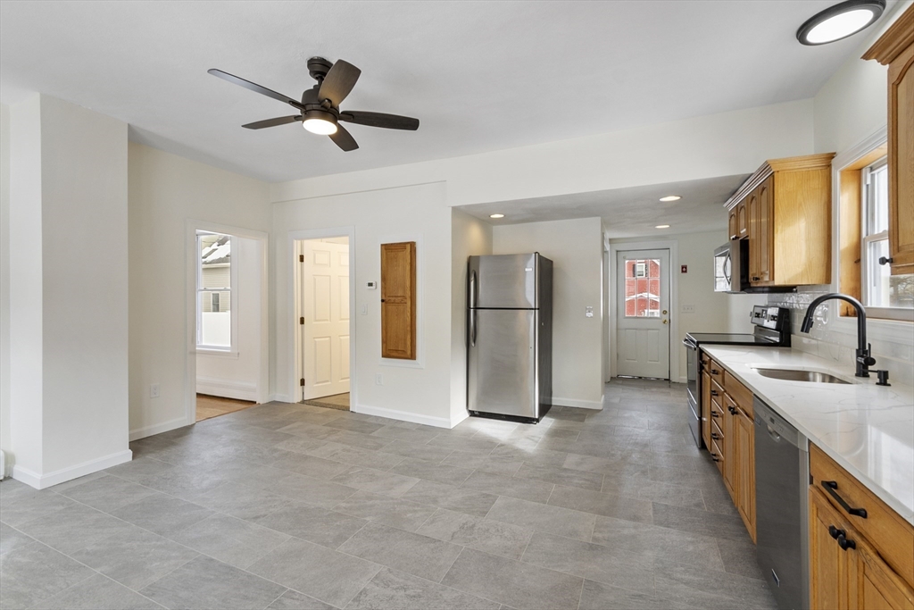 10 Barber Street Medway, MA 02053 - Photo 7 of 32