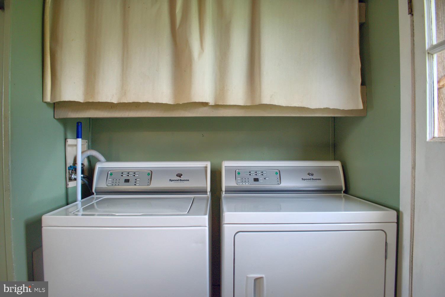 202 T786 Stillwater, PA 17878 - Photo 18 of 29 a utility room with dryer and washer