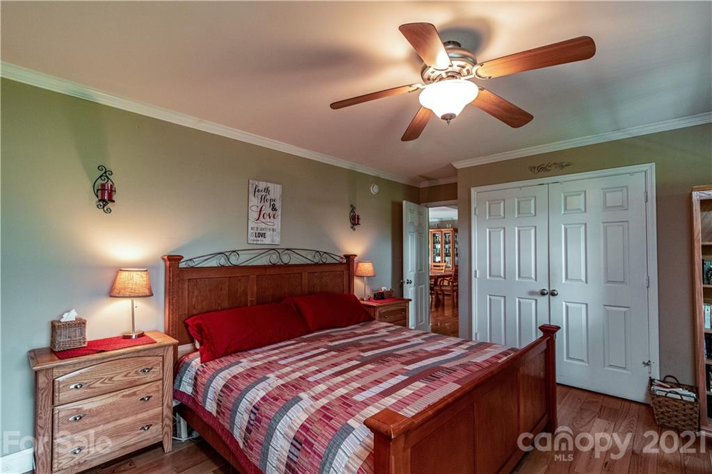79 Long Branch Road Marshall, NC 28753 - Photo 28 of 38 Gallery Image 28