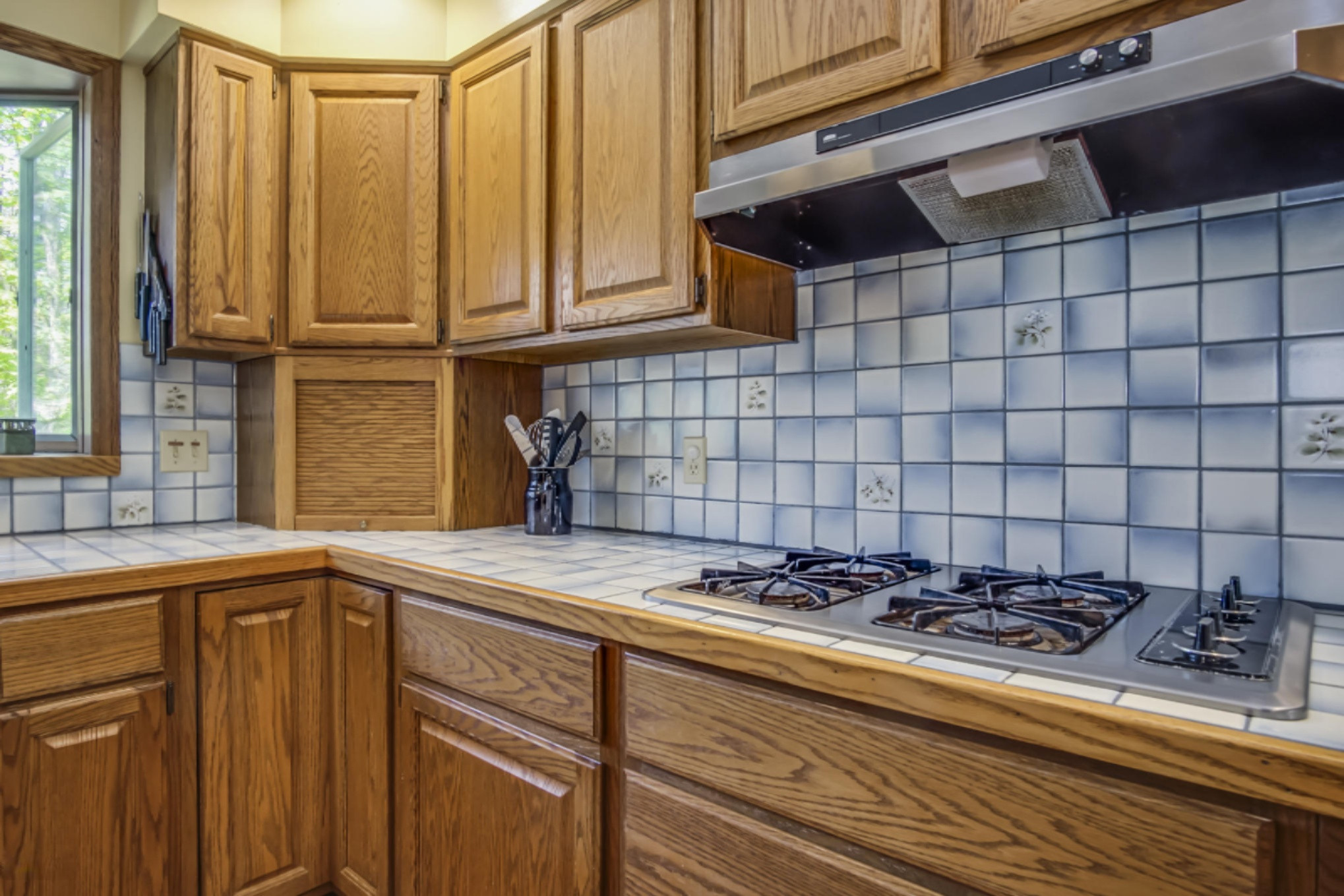 16525 Riley Street Holland, MI 49424 - Photo 9 of 41 DSC04950Blended