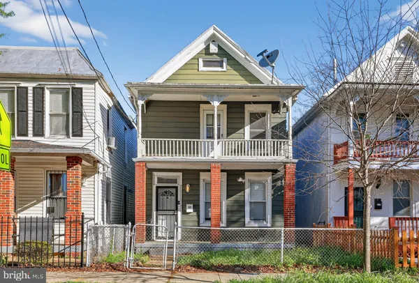 $2,300 | 3309 Martin Luther King Jr Avenue Southeast, Washington, DC 20032