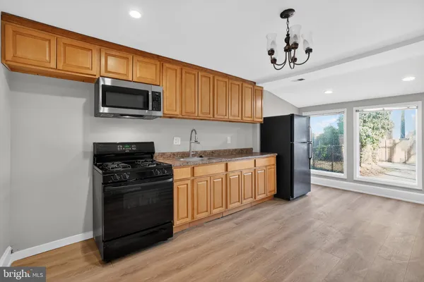 $2,300 | 3309 Martin Luther King Jr Avenue Southeast, Washington, DC 20032