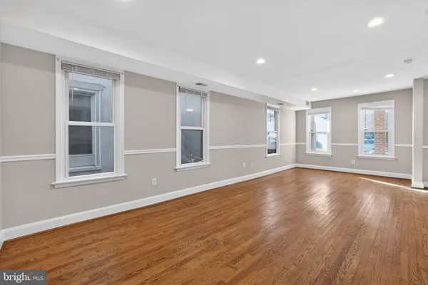 $2,300 | 3309 Martin Luther King Jr Avenue Southeast, Washington, DC 20032