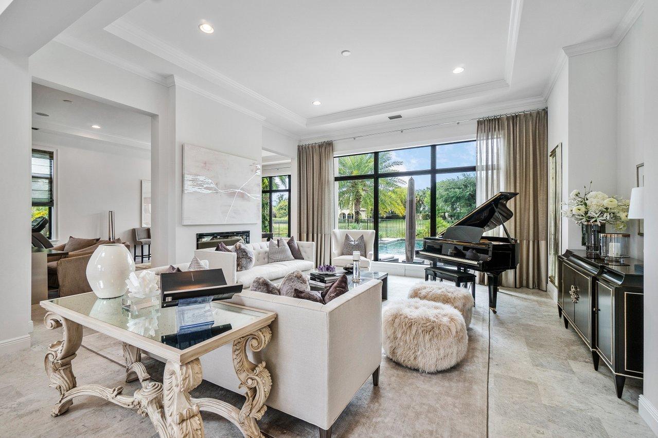 17542 Cadena Drive Boca Raton, FL 33496 - Photo 4 of 54 livingroom