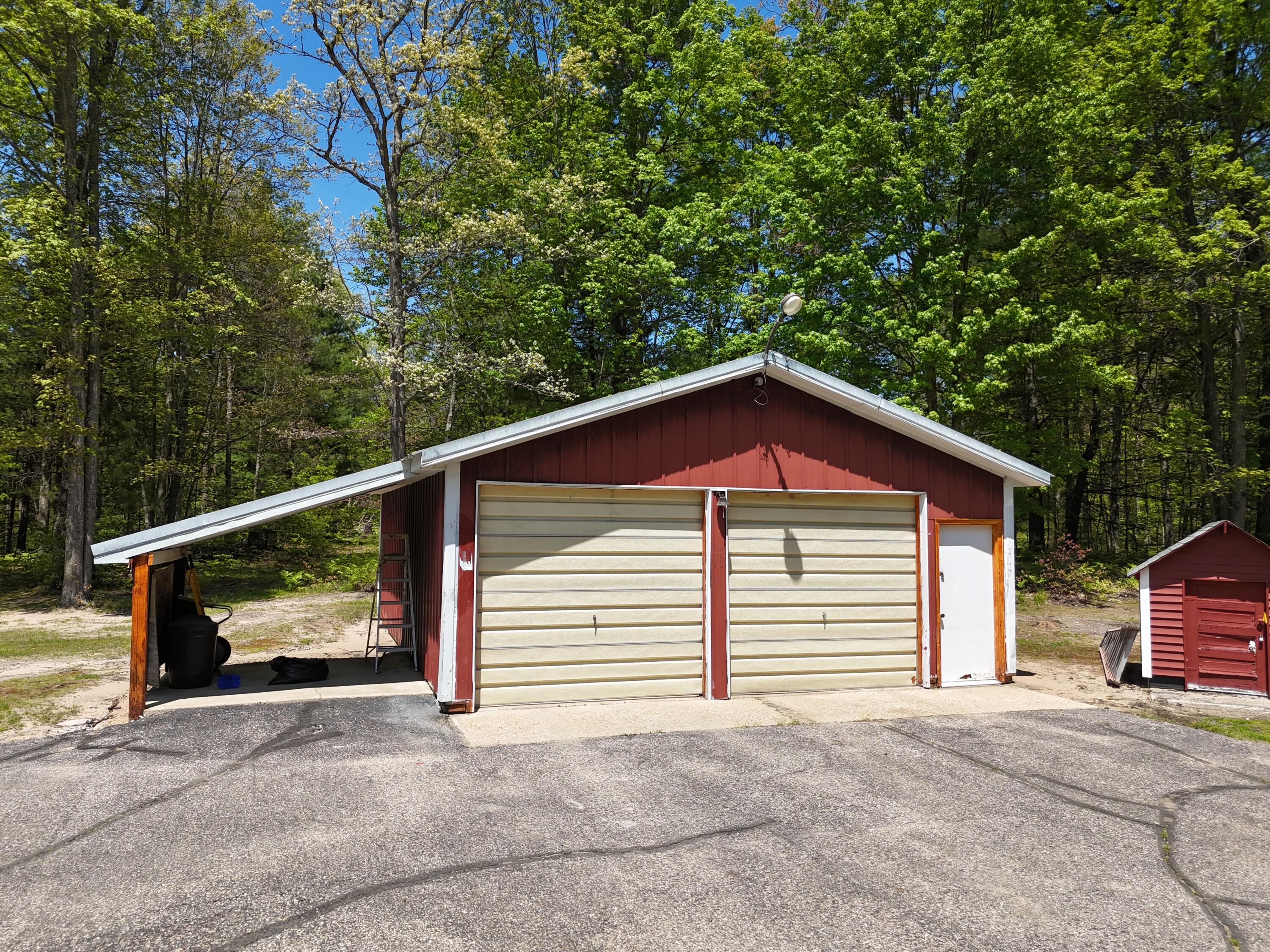 663 Seaman Road Wellston, MI 49689 - Photo 37 of 44 663 Seaman