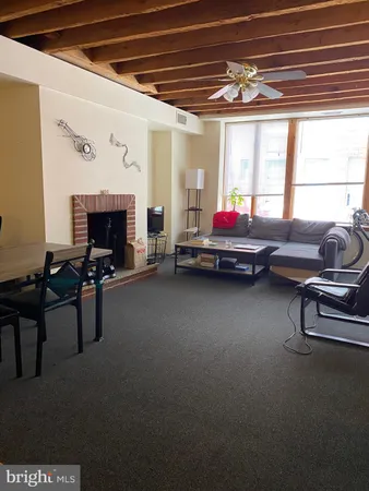 $2,600 | 325 South Juniper Street, Philadelphia, PA 19107