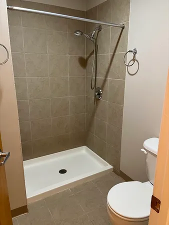 $2,400 | 160 Fremont Street, Unit 208, Worcester, MA 01603