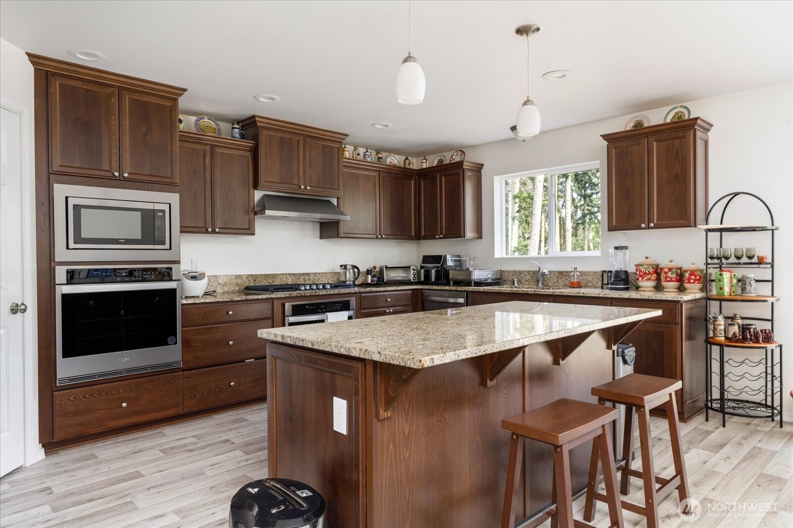 1012 West Starflower Road Oak Harbor, WA 98277 - Photo 6 of 32