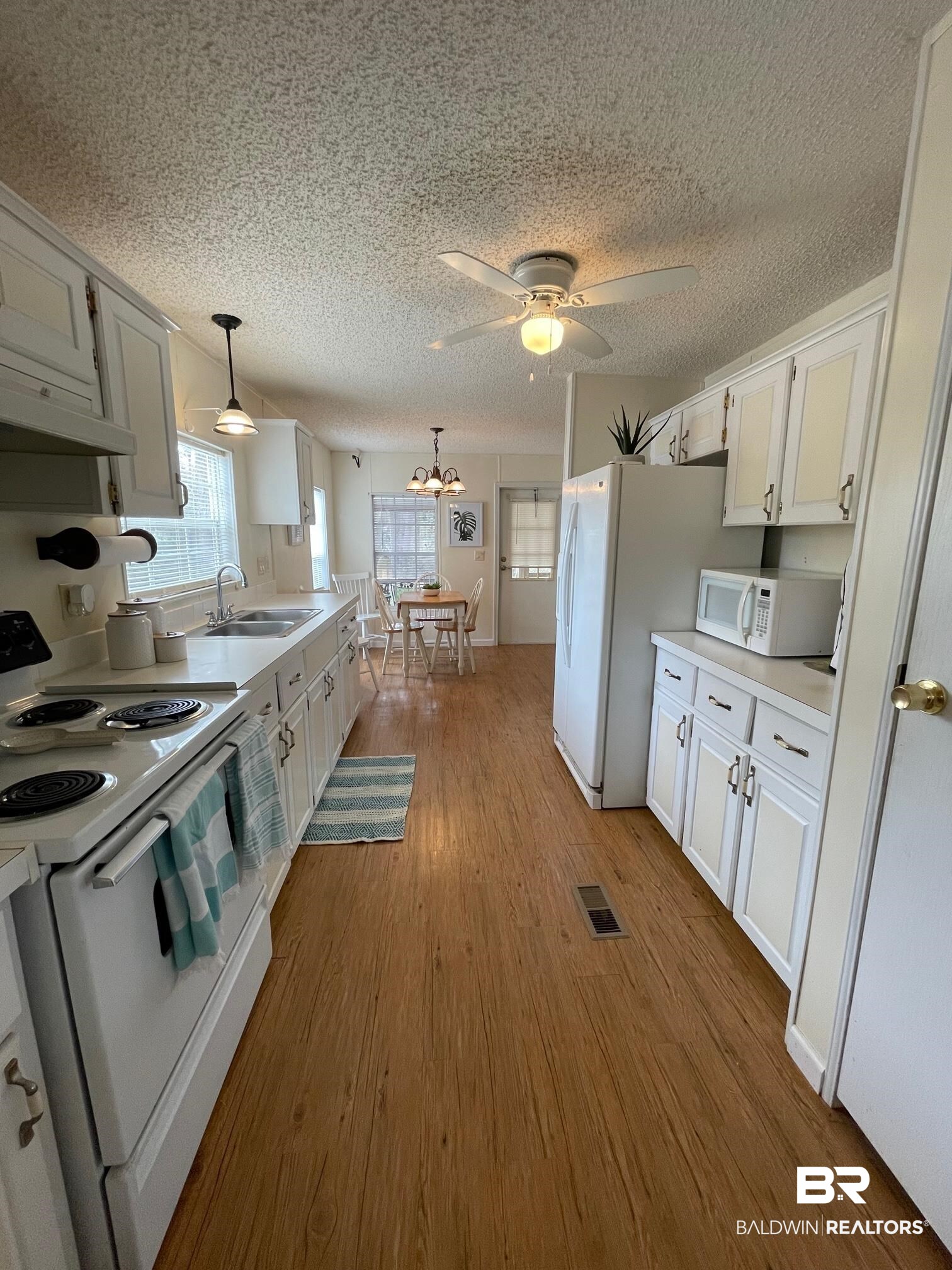 1395 Ridgewood Drive Lillian, AL 36549 - Photo 17 of 39 Gallery Image 17