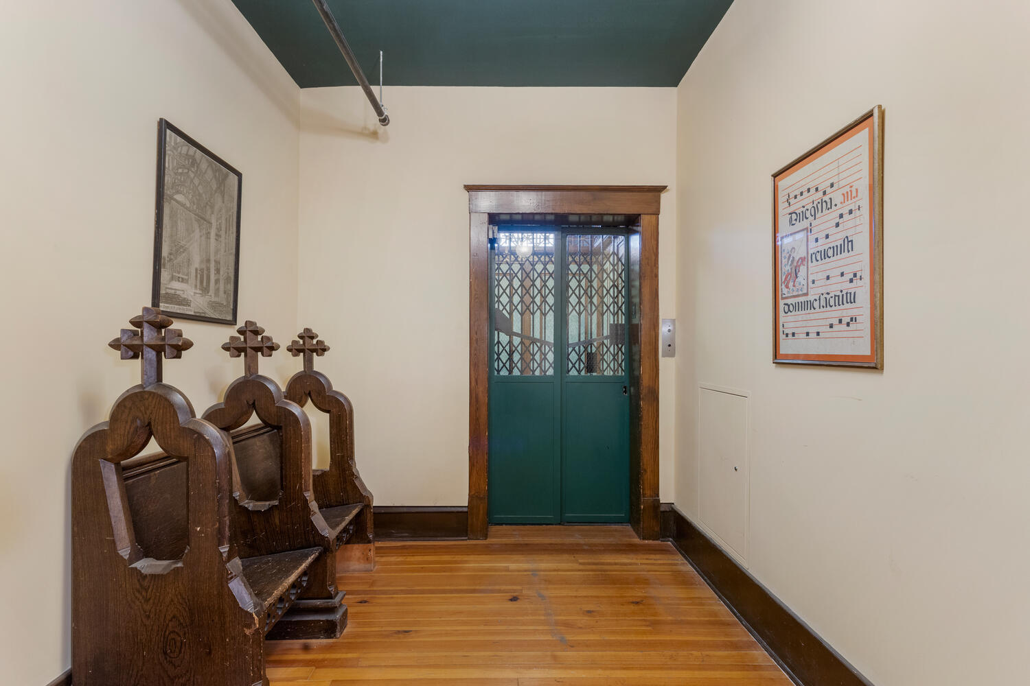 112 West Hill Street Champaign, IL 61820 - Photo 12 of 72 a view of a room with gym equipment