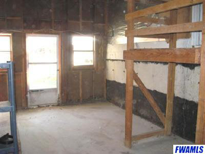 2819 West Dupont Road Fort Wayne, IN 46818 - Photo 5 of 12