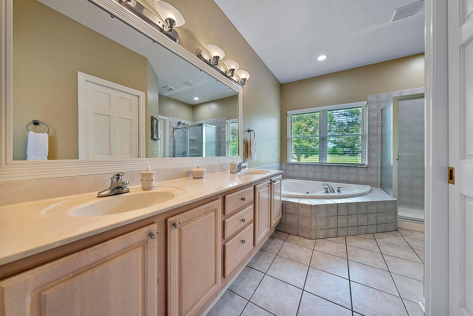 2823 Summit Road Southwest Pataskala, OH 43062 - Photo 26 of 60 27 First Floor Primary Bedroom Bathroom