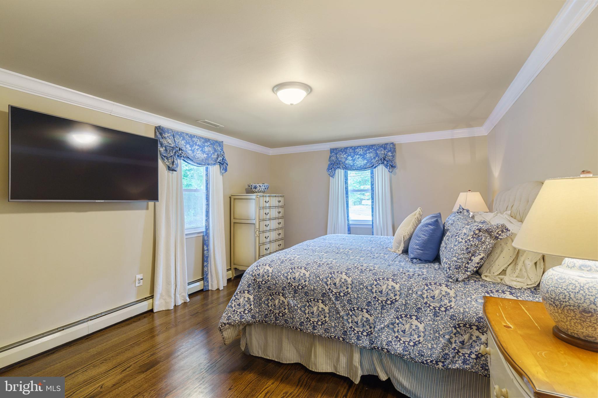 280 Peck Road Downingtown, PA 19335 - Photo 14 of 24 Master suite...