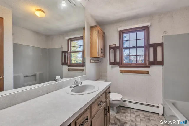 $429,000 | 117 Coles Road, Cromwell, CT 06416