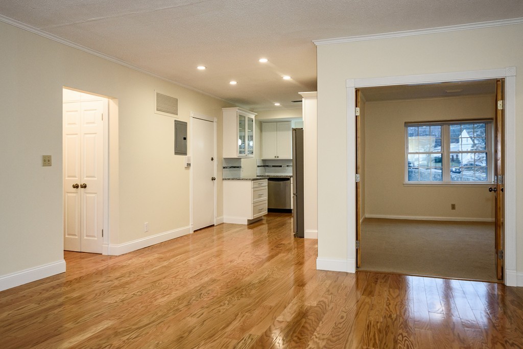 218 Lake Shore Road, Unit 4 Boston, MA 02135 - Photo 7 of 23