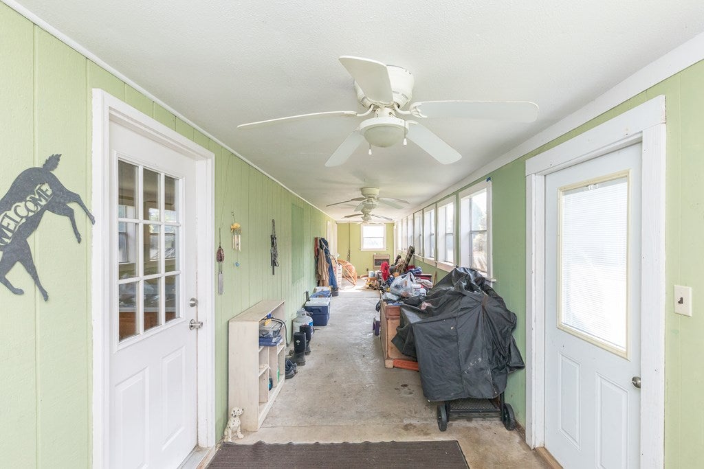 960 Fairview Road Wytheville, VA 24382 - Photo 9 of 75 Gallery Image 9