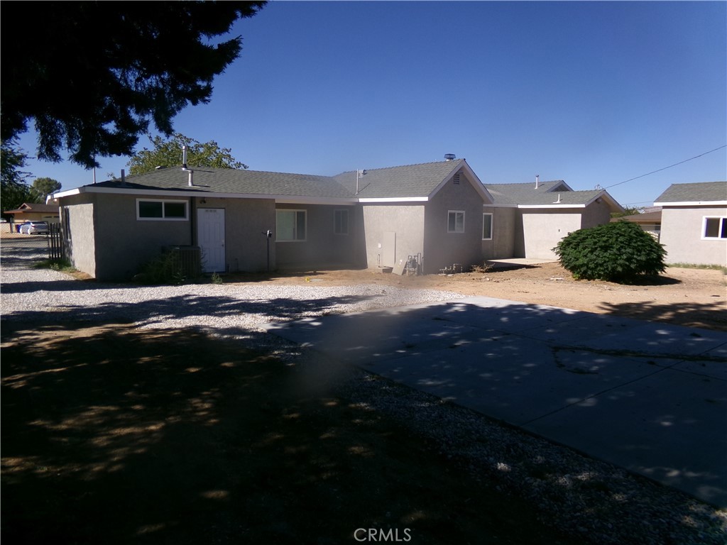 14145 Lakota Road Apple Valley, CA 92307 - Photo 4 of 16 Rear