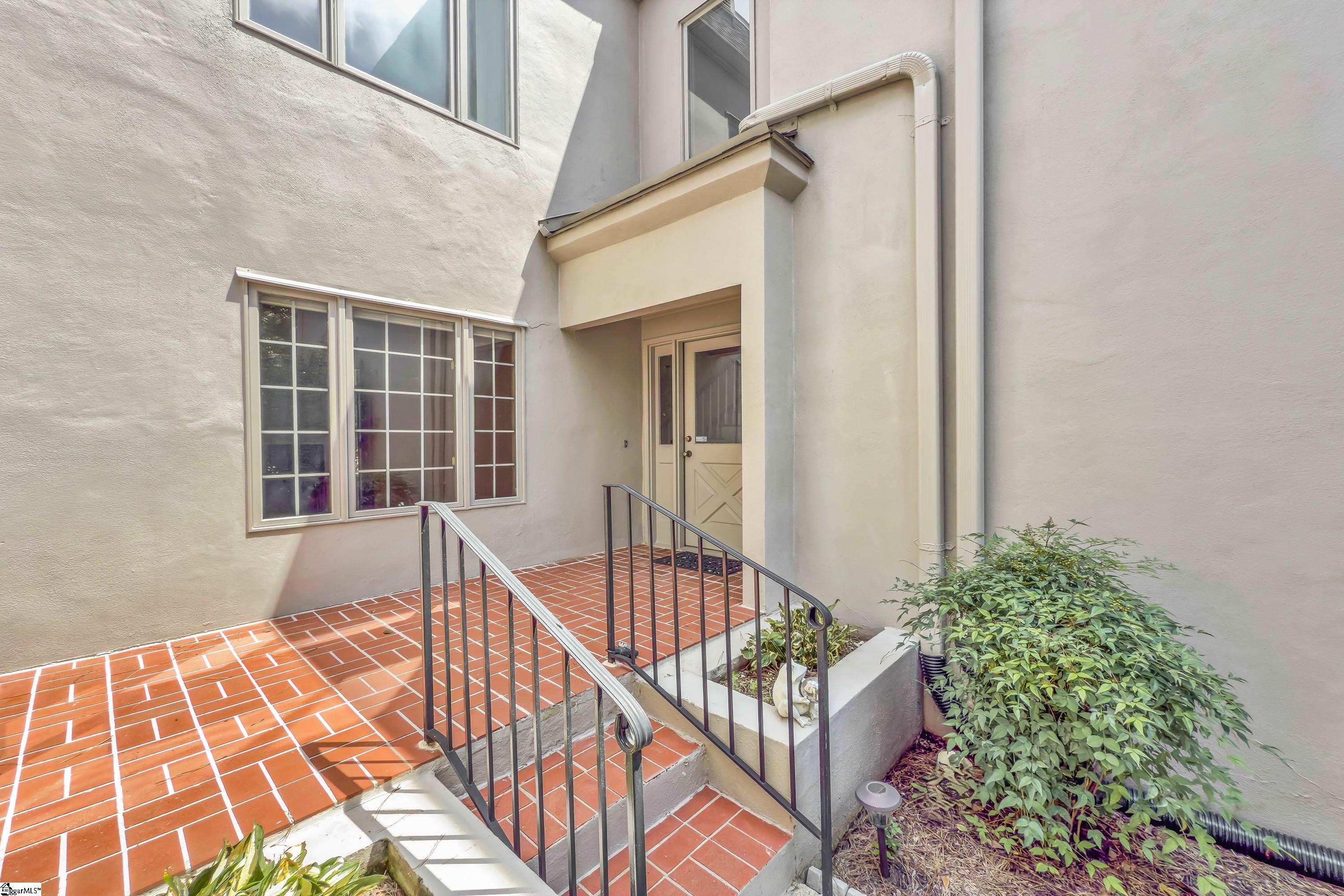 210 Castellan Drive Greer, SC 29650 - Photo 6 of 43