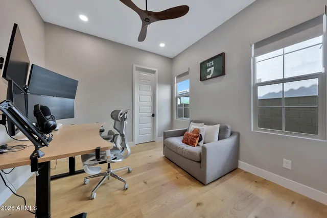 $1,500,000 | 22220 North 34th Place, Phoenix, AZ 85050