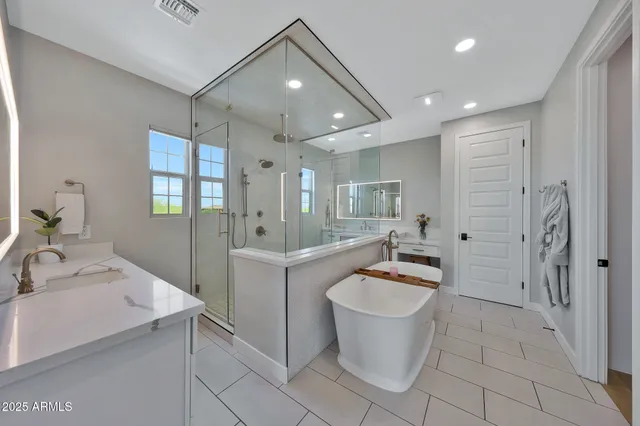 $1,500,000 | 22220 North 34th Place, Phoenix, AZ 85050