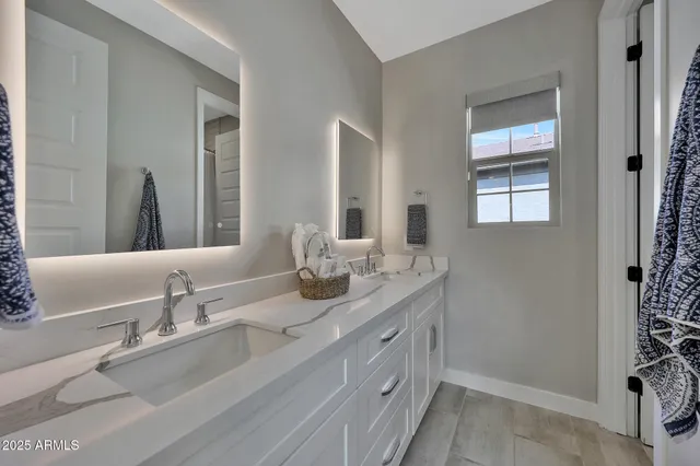 $1,500,000 | 22220 North 34th Place, Phoenix, AZ 85050