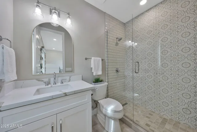 $1,500,000 | 22220 North 34th Place, Phoenix, AZ 85050