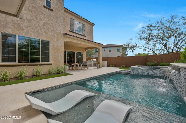 $1,585,000 | 22220 North 34th Place, Phoenix, AZ 85050