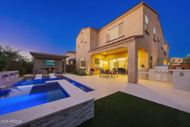 $1,500,000 | 22220 North 34th Place, Phoenix, AZ 85050