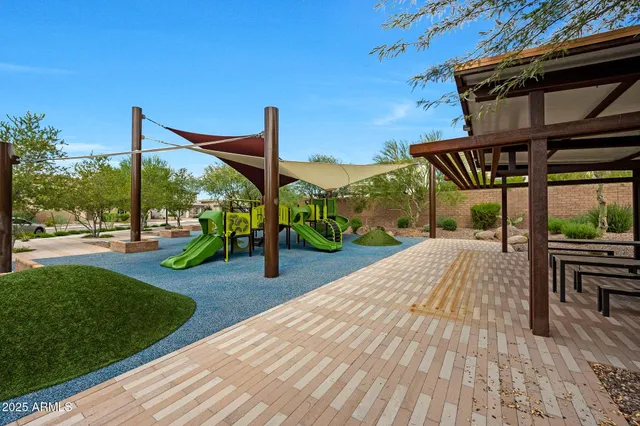 $1,500,000 | 22220 North 34th Place, Phoenix, AZ 85050