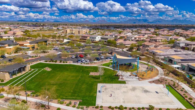 $1,585,000 | 22220 North 34th Place, Phoenix, AZ 85050