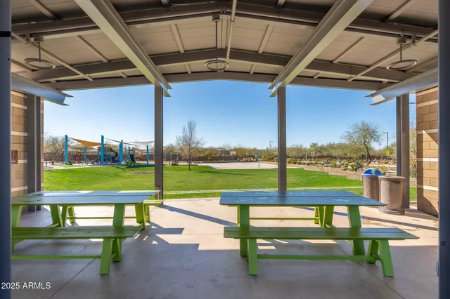 $1,585,000 | 22220 North 34th Place, Phoenix, AZ 85050