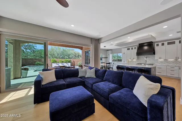 $1,500,000 | 22220 North 34th Place, Phoenix, AZ 85050