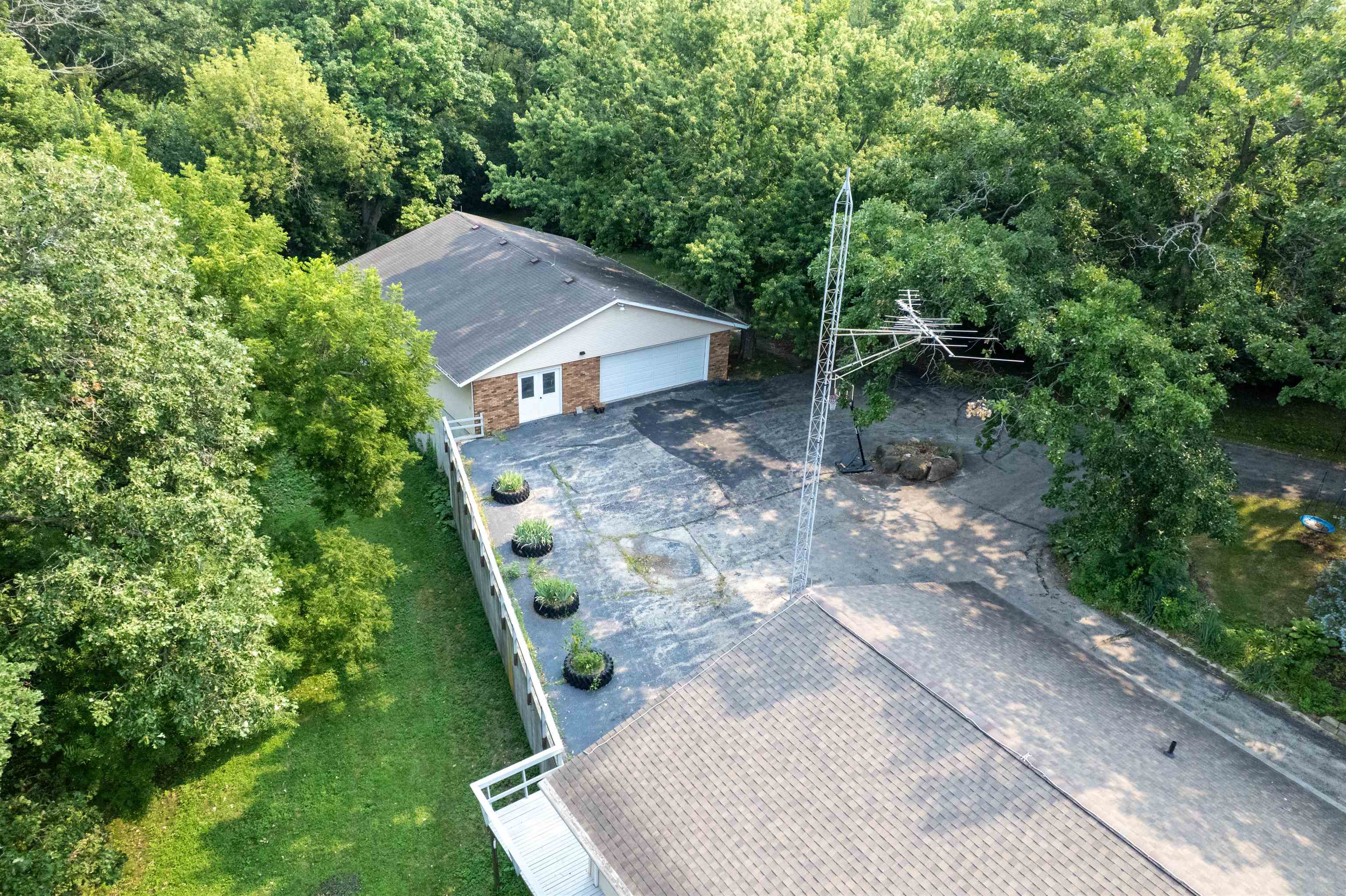 916 Town Line Road Leaf River, IL 61047 - Photo 8 of 77 Gallery Image 8