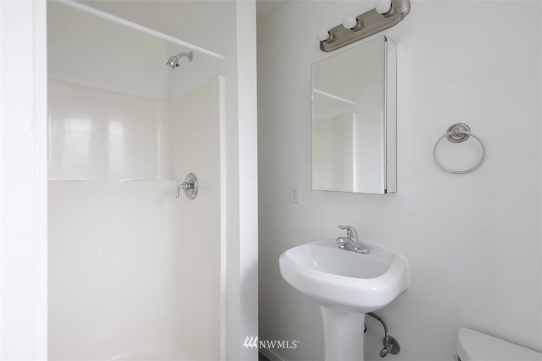 6545 Conrad Street Clinton, WA 98236 - Photo 20 of 39 Gallery Image 20