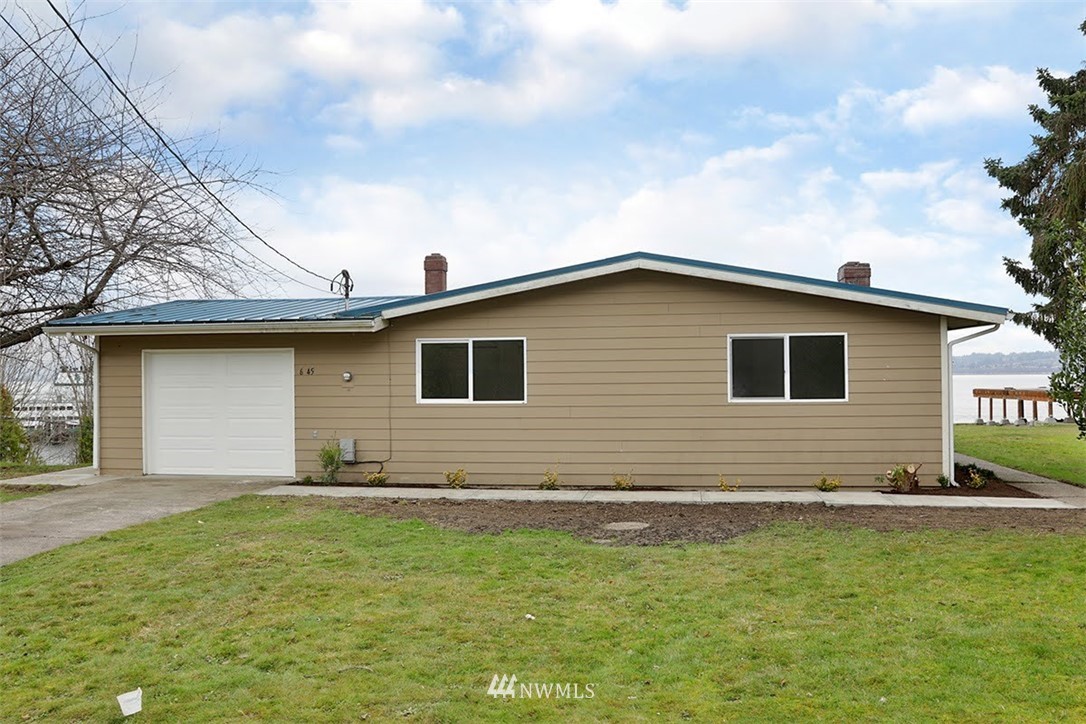 6545 Conrad Street Clinton, WA 98236 - Photo 2 of 39 Gallery Image 2
