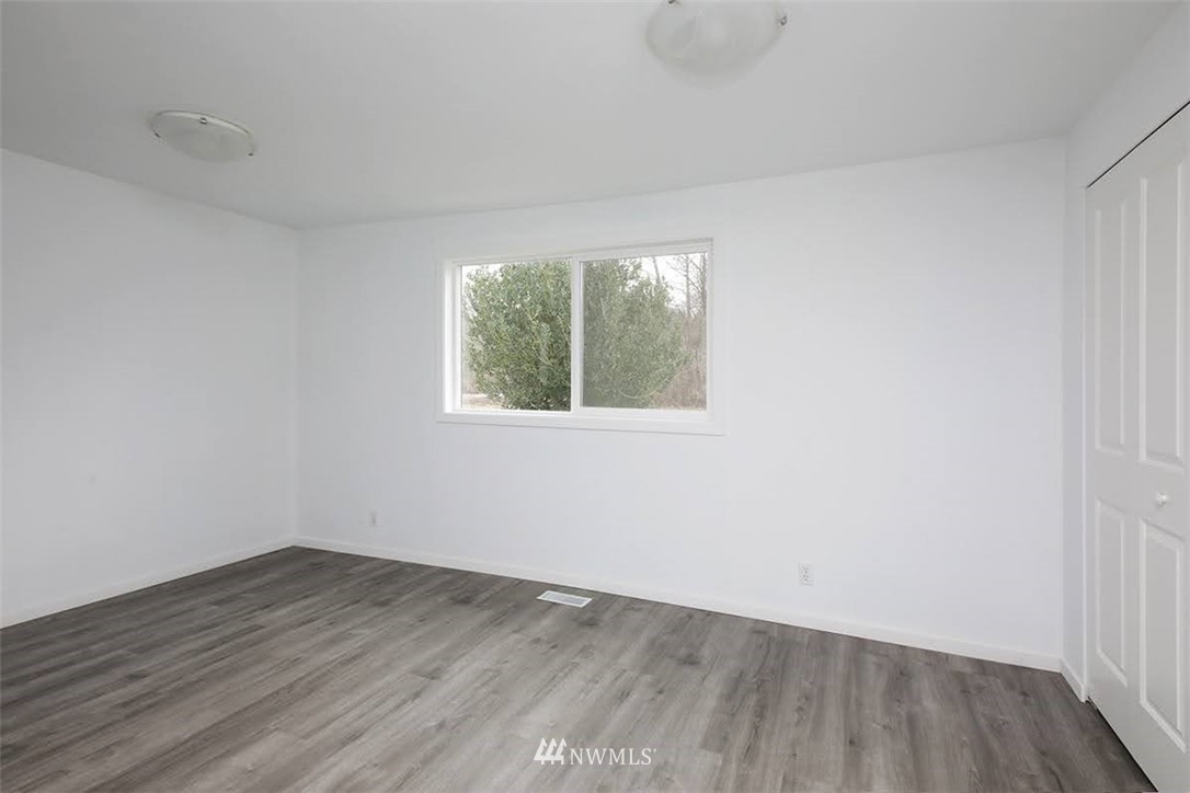 6545 Conrad Street Clinton, WA 98236 - Photo 21 of 39 Gallery Image 21