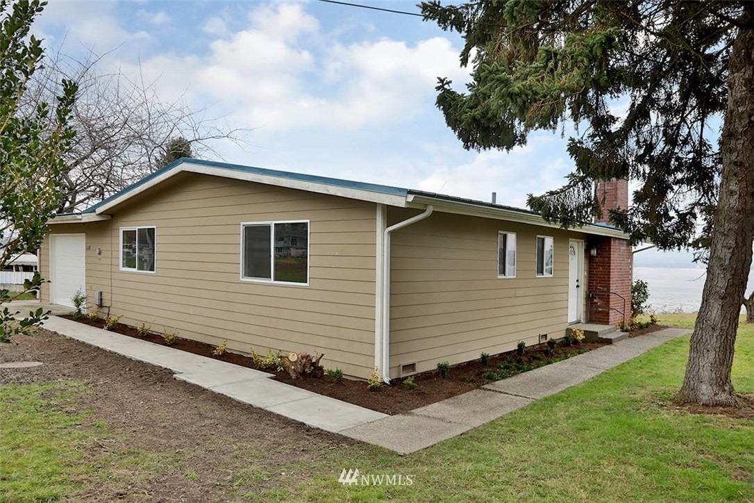 6545 Conrad Street Clinton, WA 98236 - Photo 3 of 39 Gallery Image 3