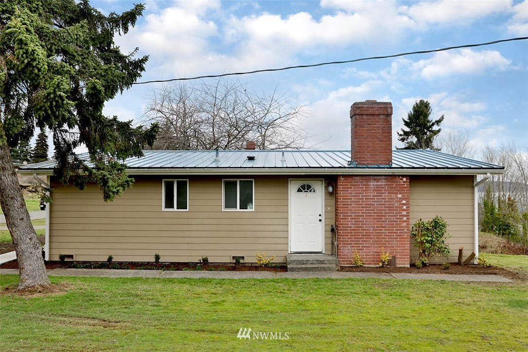 6545 Conrad Street Clinton, WA 98236 - Photo 4 of 39 Gallery Image 4
