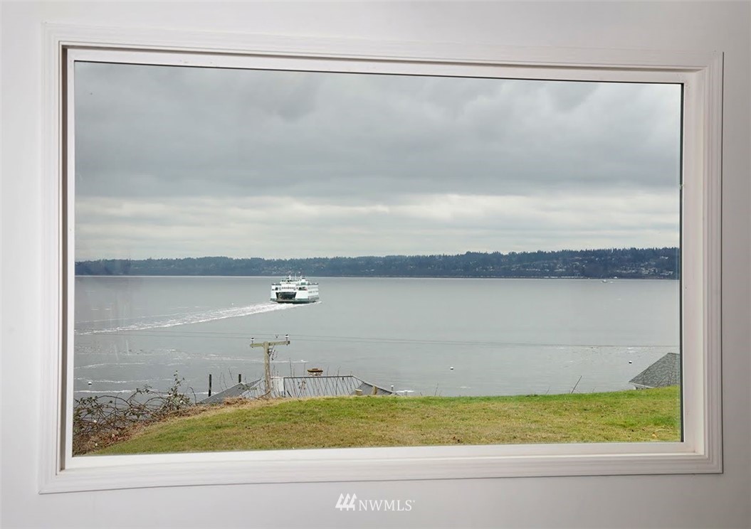 6545 Conrad Street Clinton, WA 98236 - Photo 9 of 39 Gallery Image 9