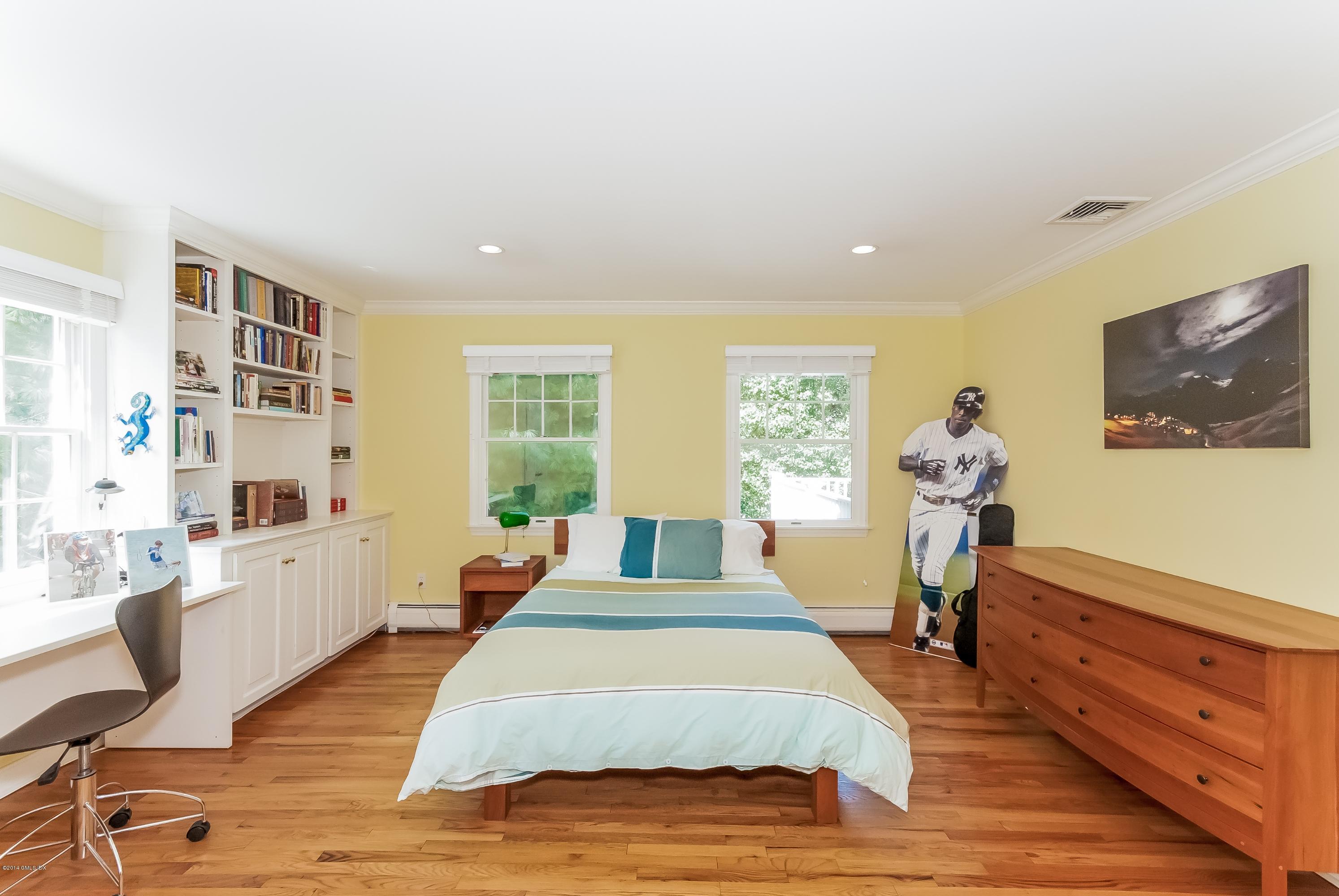 9 Willow Road Riverside, CT 06878 - Photo 14 of 21