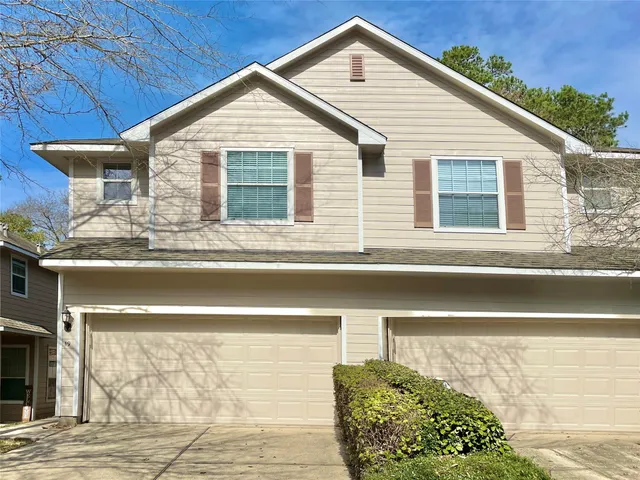 $2,100 | 19 Blue Creek Place, The Woodlands, TX 77382