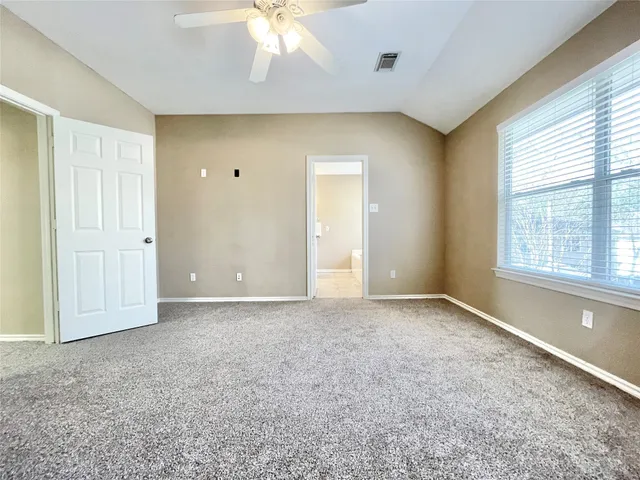 $2,100 | 19 Blue Creek Place, The Woodlands, TX 77382