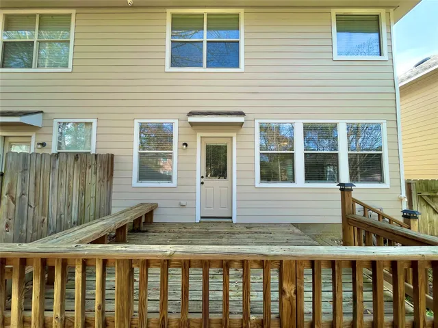 $2,100 | 19 Blue Creek Place, The Woodlands, TX 77382