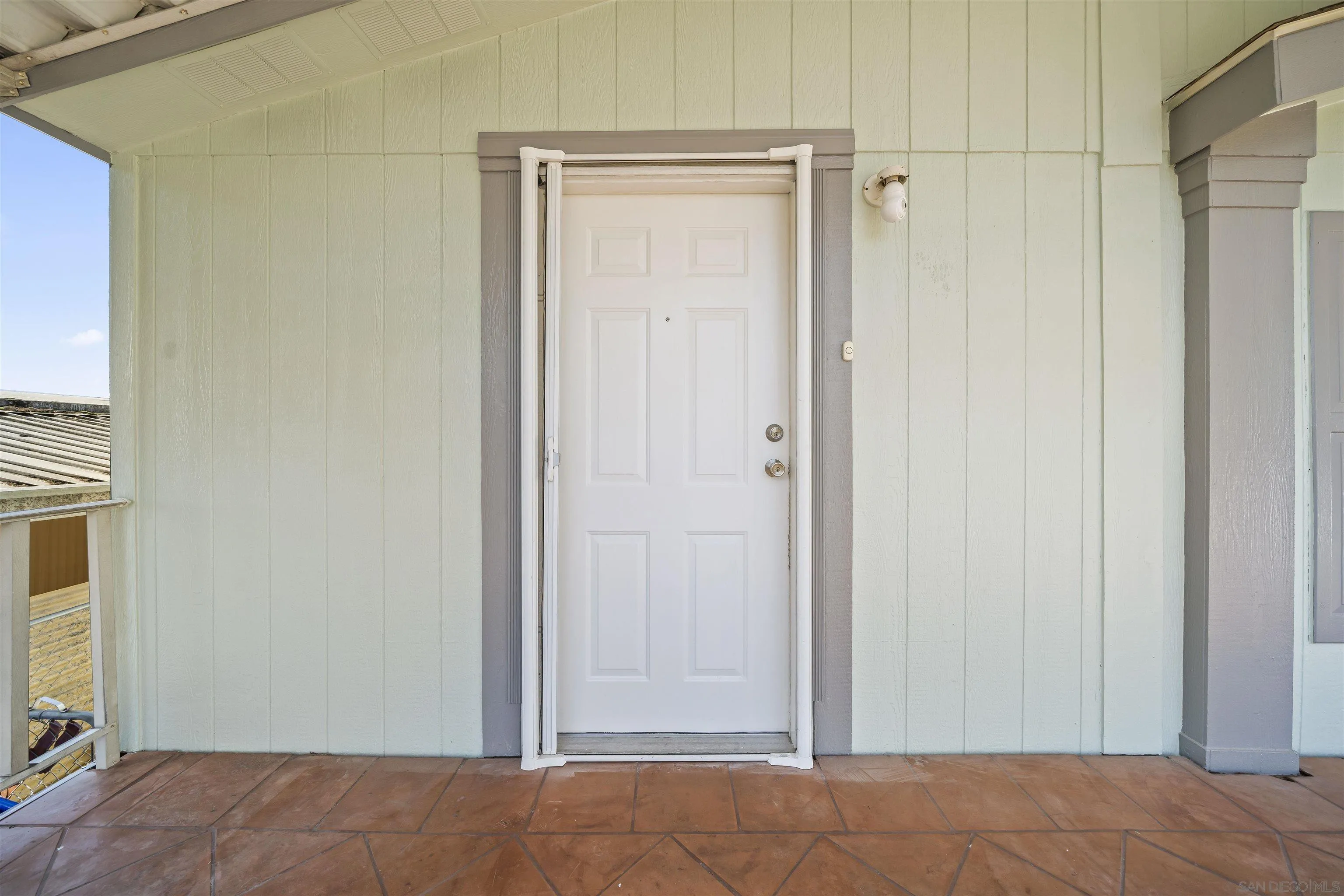 9902 Jamacha Boulevard, Unit 13 Spring Valley, CA 91977 - Photo 26 of 32 a view of an empty room