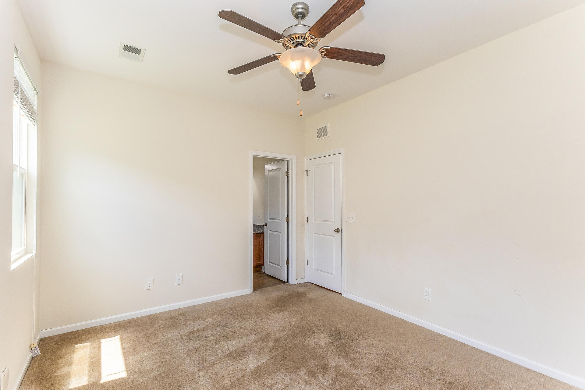 380 Flyway Road Goose Creek, SC 29445 - Photo 10 of 20 listing_9